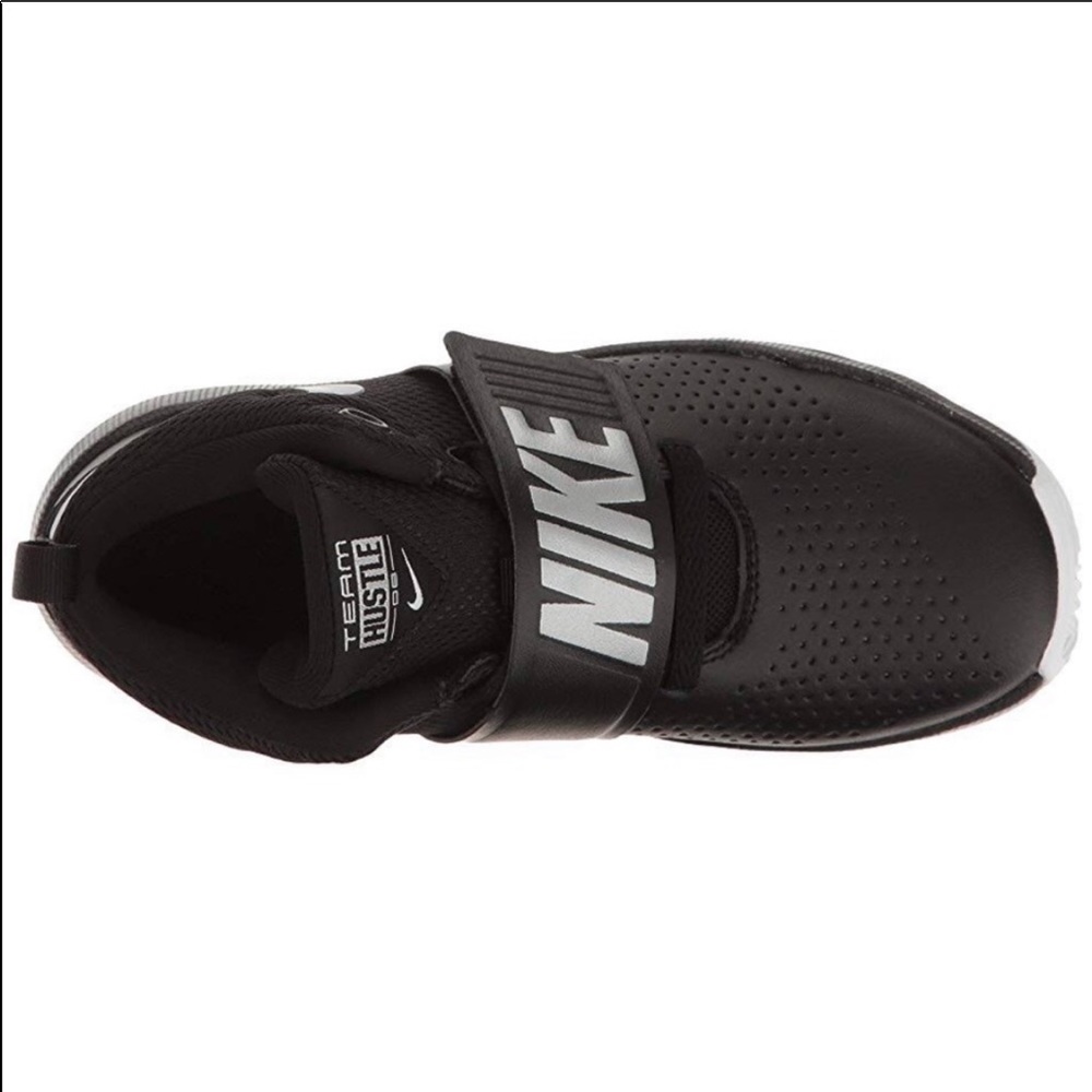 Nike Team Hustle D8 Toddler Sneaker - Picture 2 of 7